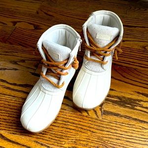 SPERRY Kids Saltwater Ivory Duck Boots Girl's Size 12M